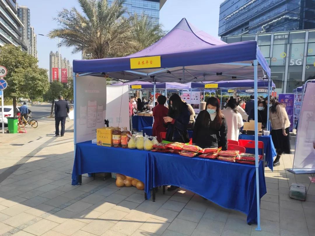 W66最给力的老牌娱乐亲农广场年货足，，麻薯0.8元包邮抵家！！！