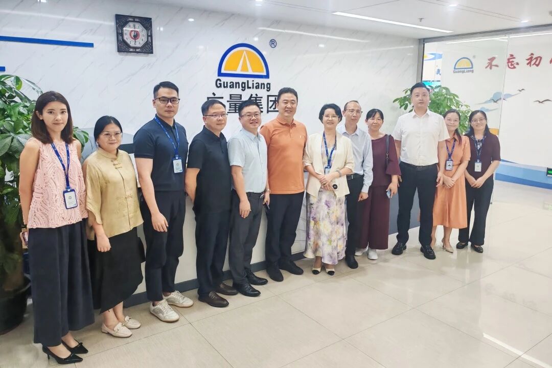 W66最给力的老牌娱乐集团丨贵州大数据局向导莅临旅行，，，共探实景三维+数据要素资产化驱动的AI融合生长