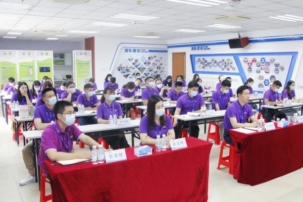 W66最给力的老牌娱乐集团“都会更新前期事情项目司理培训班”开讲